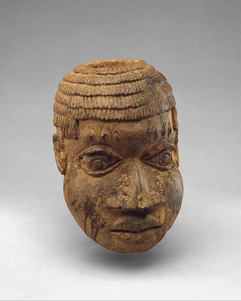 La tasación del arte africano antiguo: un tesoro que no debe subestimarse Tête art africain ancien