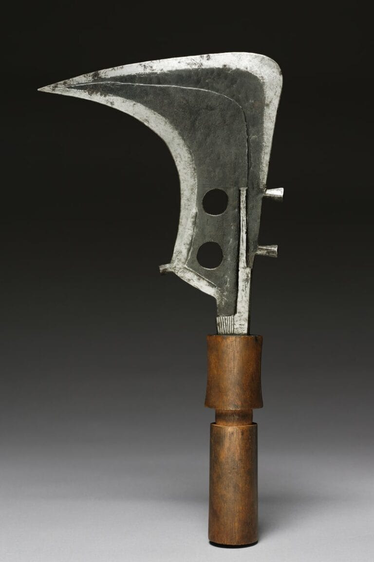 Appraisal and authentication of African weapons and armor